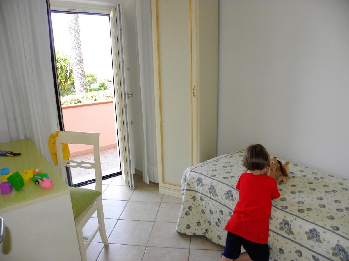 Comfortable Apartment In Maratea With Sea View 95 M² + Parking エクステリア 写真